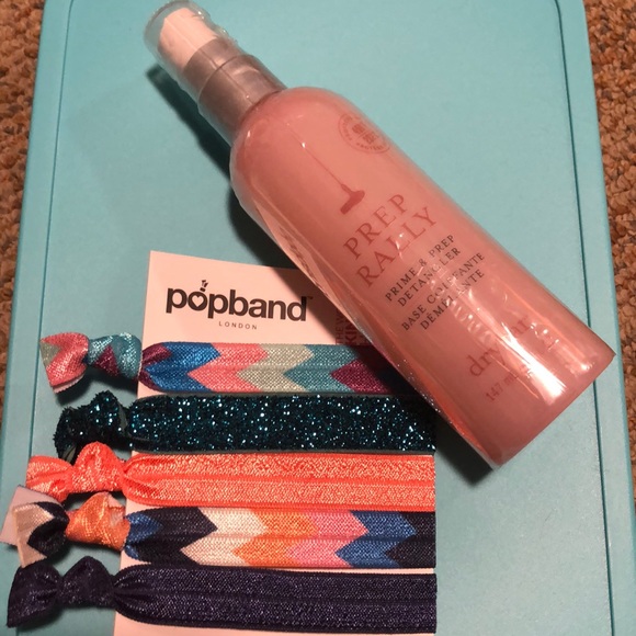 drybar Accessories - 3 / $20 Prep Rally Detangler & Popband hair ties